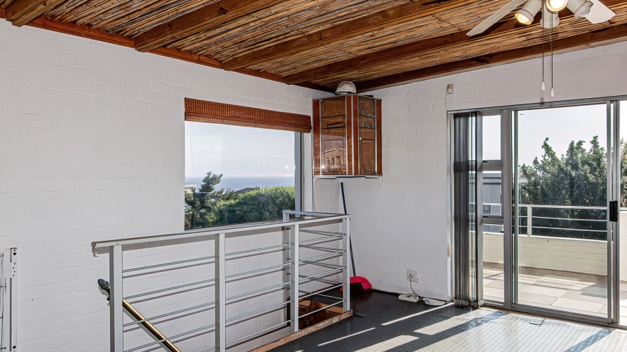 4 Bedroom Property for Sale in De Kelders Western Cape